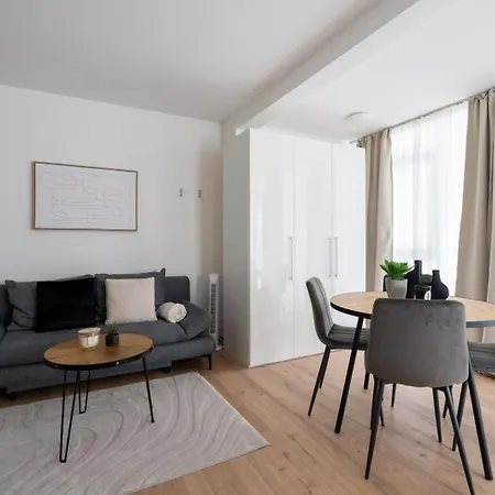 Апартаменты Farawayhomes #10 Фонсдорф