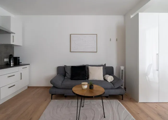 Farawayhomes #10 شقة *